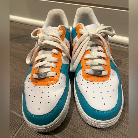 Custom PAINTED Miami Dolphins AF1 - Picture 2 of 6